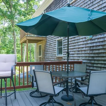 132 Hooppole Road Mashpee Indra Cottage